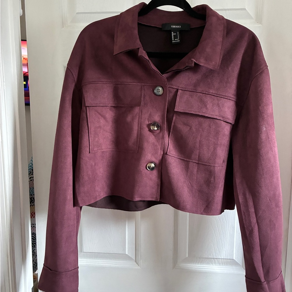 Forever 21 Cropped Button-Front Jean Jacket in Wine